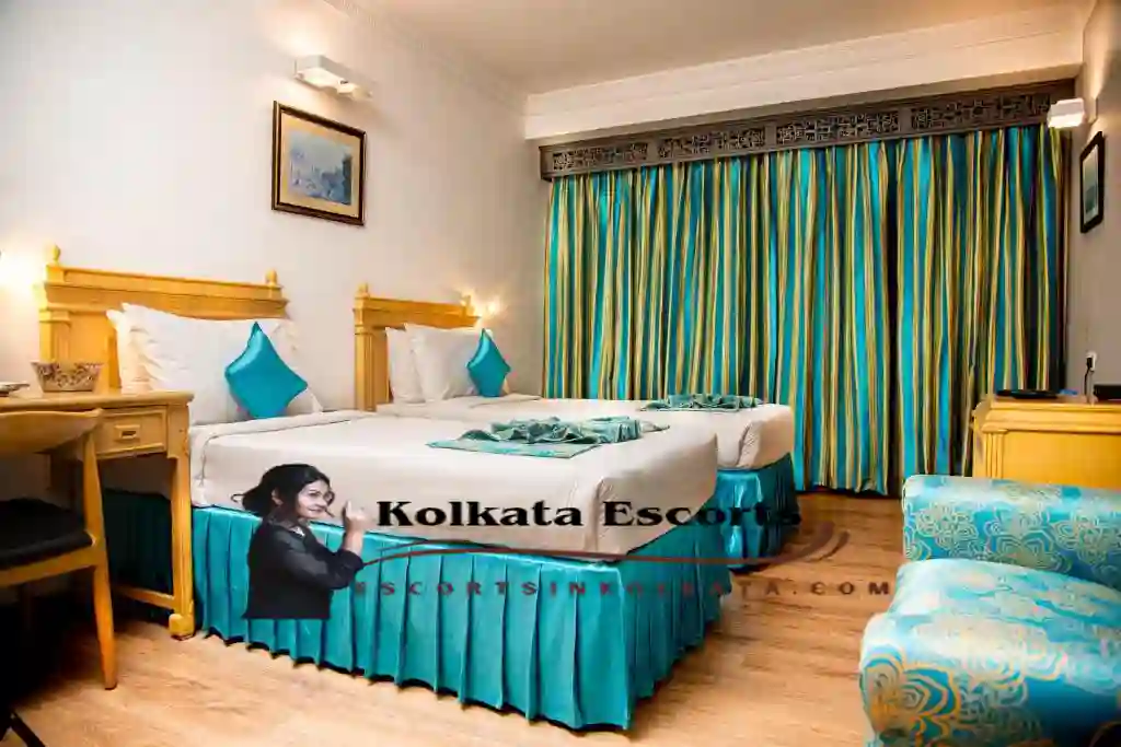 Escorts service in Golden Parkk