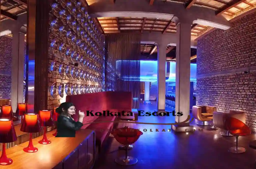 Call girls in The Lytton