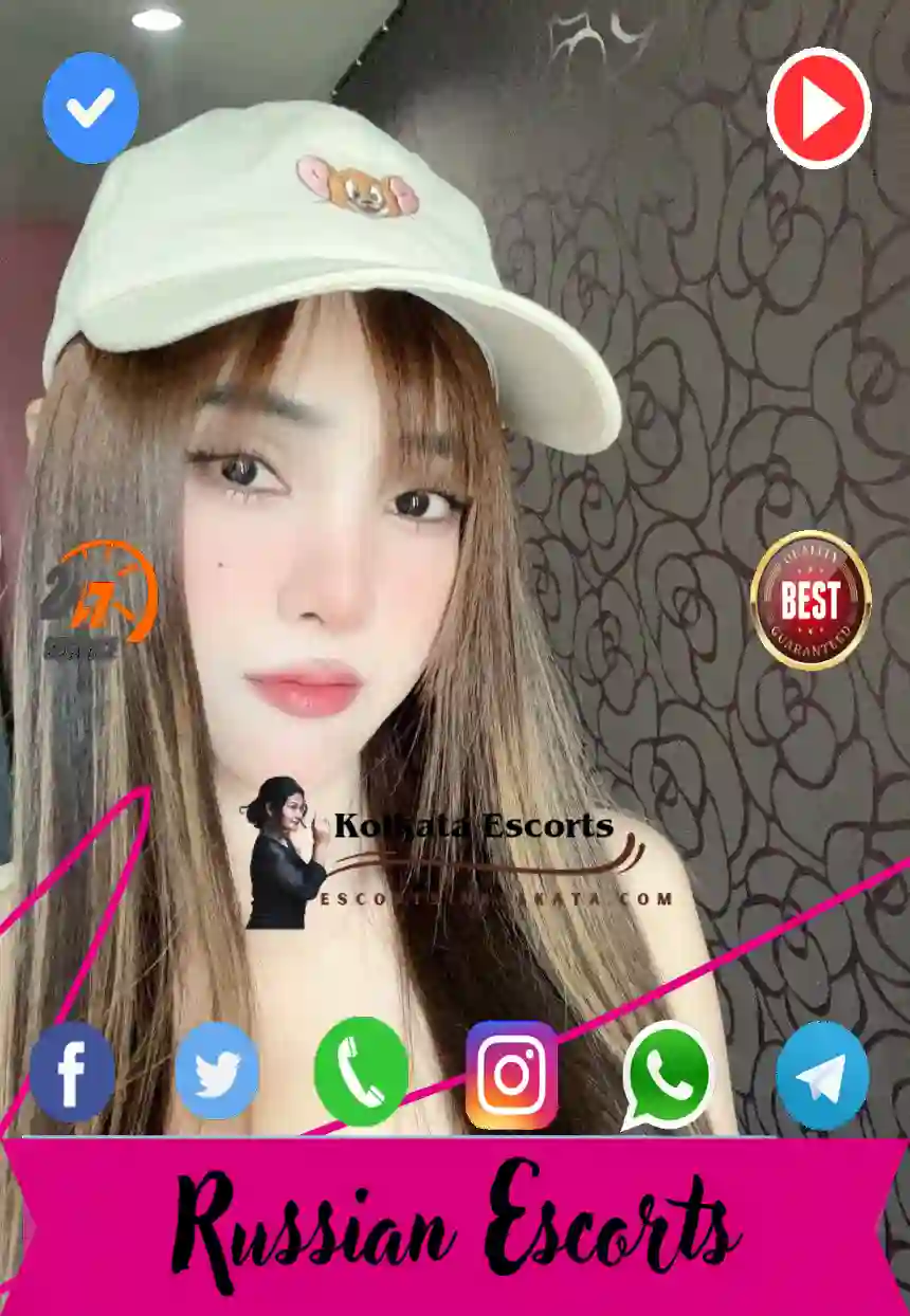 Russian girls in Millenium Park