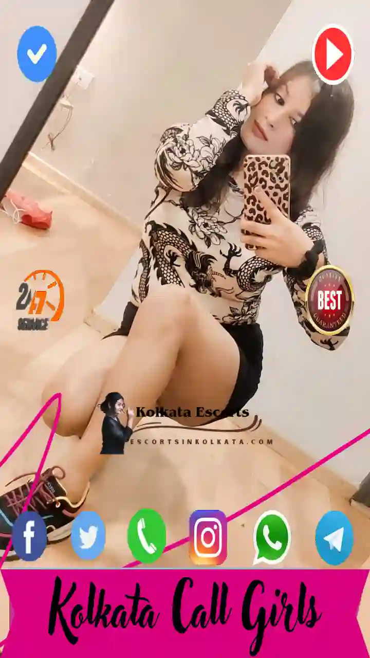 Russian girls in Chandni Chowk