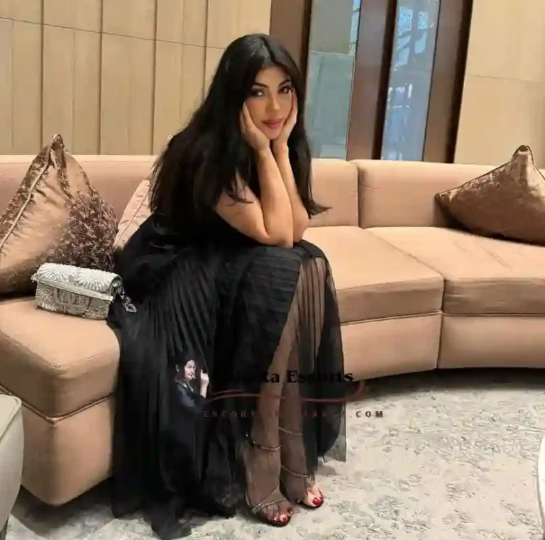 Kajak Escort Profile Alina